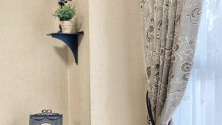 マンションリビングのカーテン掛け替え